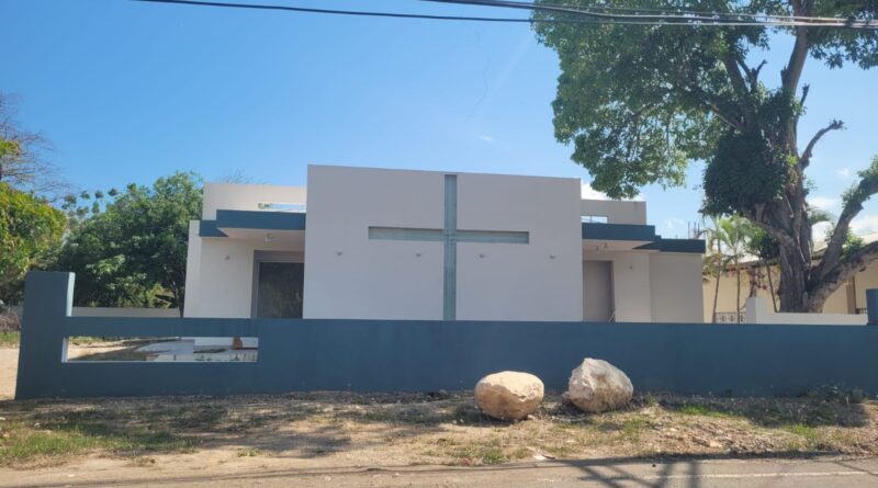¿Qué ha pasado con la funeraria de Jacagua que no la culminan después de un año de inaugurada?