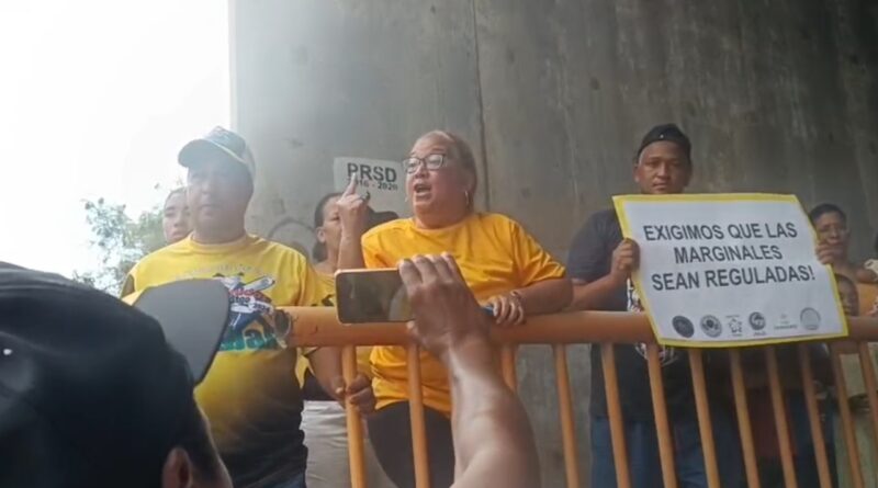 Protesta por paso de camiones en La Ciénaga, La Delgada y Los Tocones